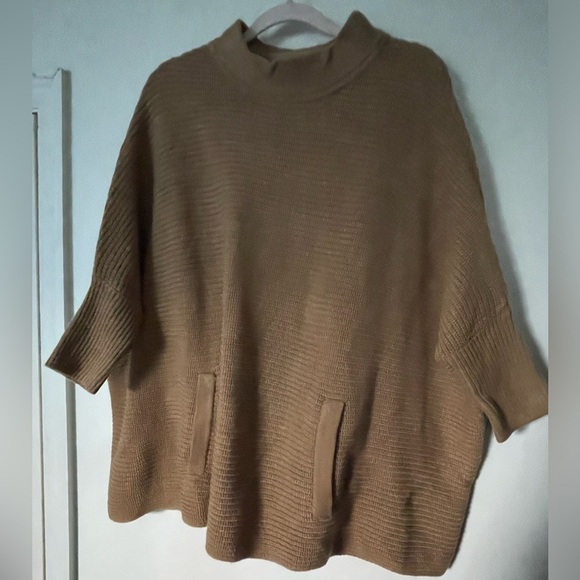 H&M Pullover Knit Batwing Oversize Sweater - Picture 7 of 7